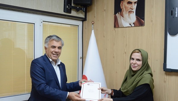 دکتر داریوش اسماعیلی و خانم فرنوش فرجندی